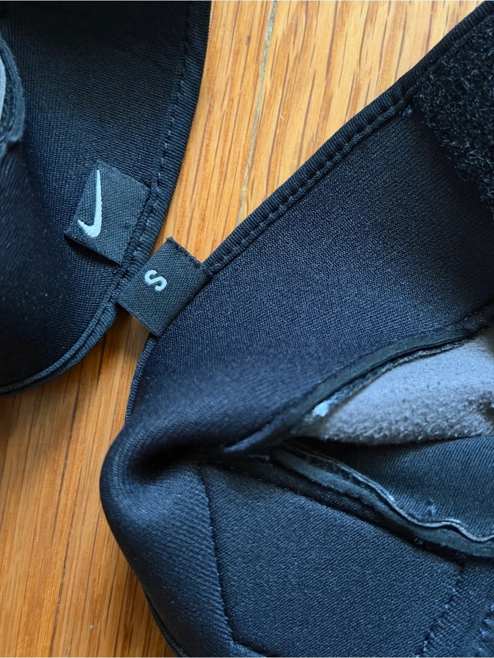 NWOT  Nike Black Gloves